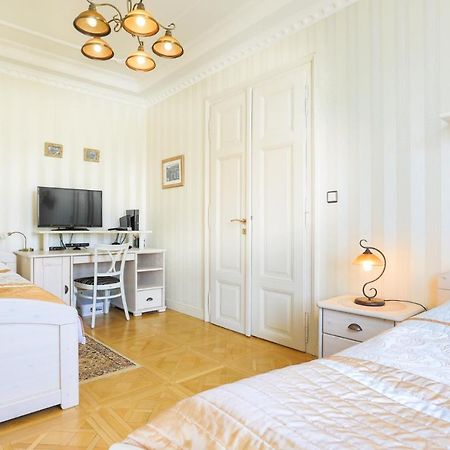 Apartman Nostalgia Karlsbad Buitenkant foto